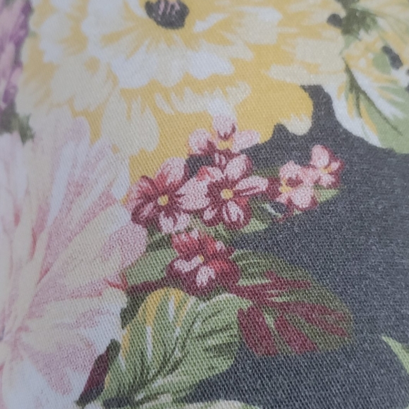 Floral faded grey Shylo Jeans size 1 - Picture 4 of 6